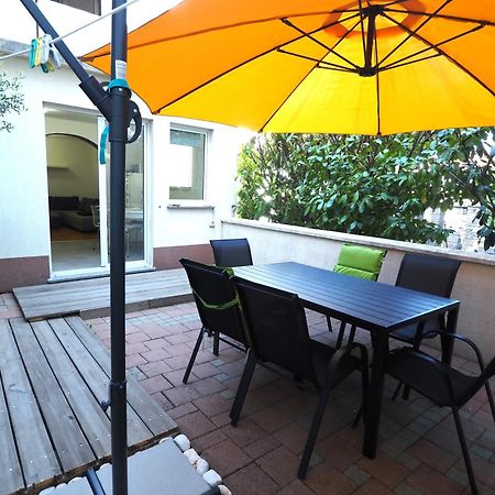 Apartment With Garden In بارباريغا المظهر الخارجي الصورة