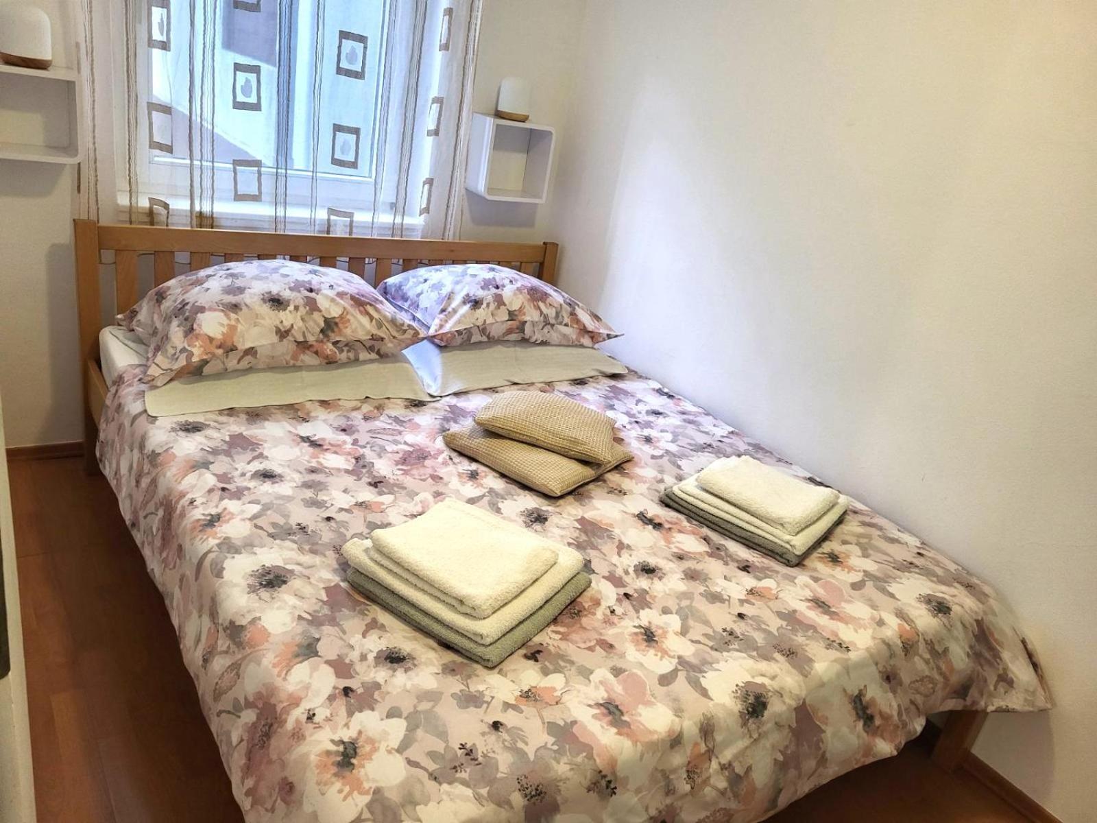 Apartment With Garden In بارباريغا المظهر الخارجي الصورة
