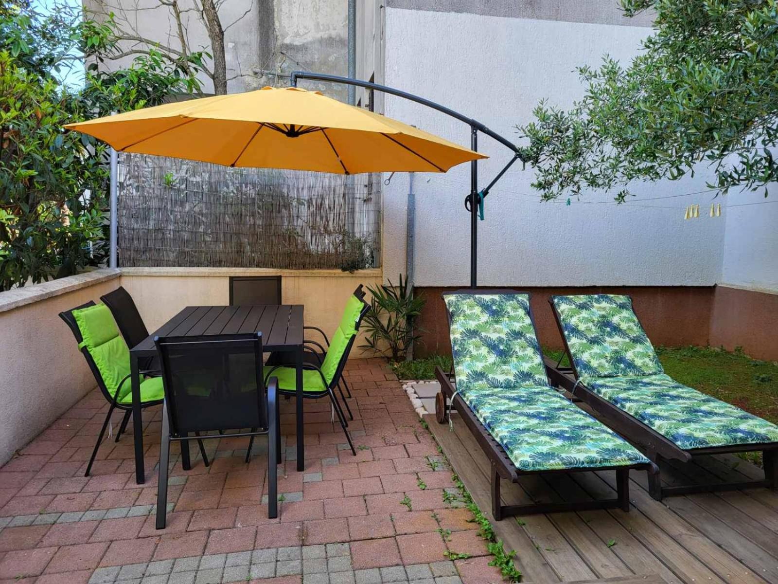 Apartment With Garden In بارباريغا المظهر الخارجي الصورة
