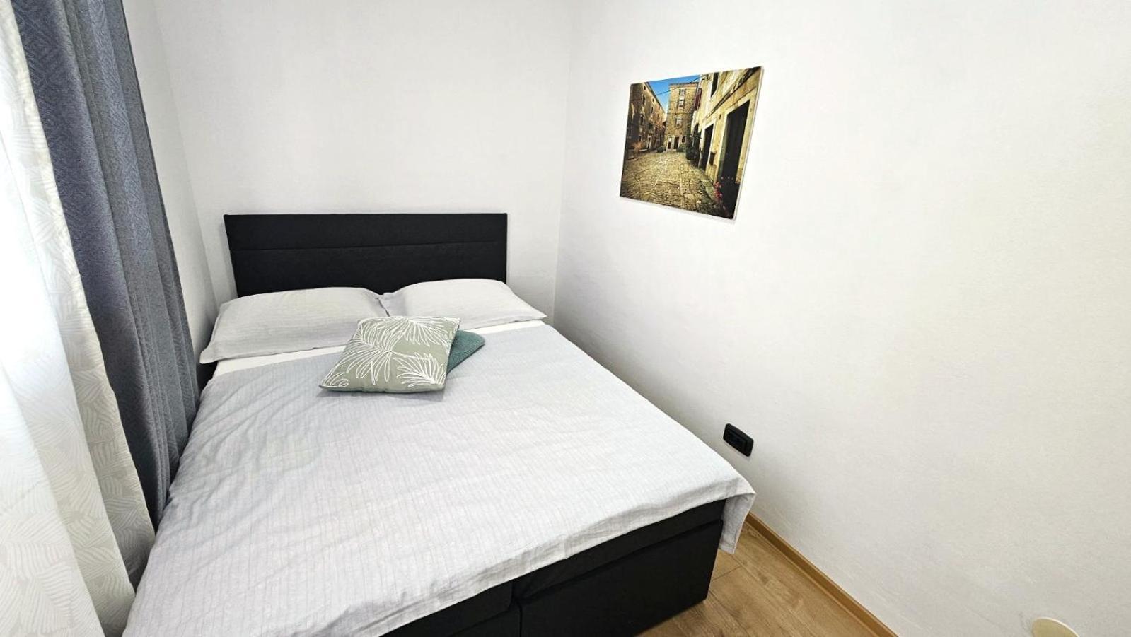 Apartment With Garden In بارباريغا المظهر الخارجي الصورة